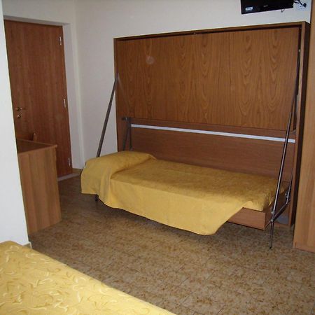 Hotel Del Golfo Леричі Екстер'єр фото